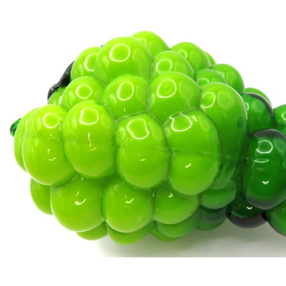 Vintage Green Glass Grape Cluster Hand Blown Art Glass Fruit Decor Murano Style - Picture 10 of 13